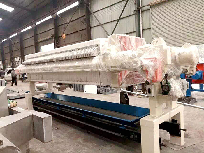 板框壓濾機(jī)液壓油渾濁的原因有哪些？(圖1)